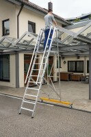MUNK Günzburger Plattformleiter klappbar und fahrbar 12 Stufen