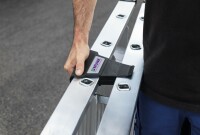 MUNK Günzburger Stufen-Stehleiter 250 kg beidseitig begehbar mit clip-step R13 2x4 Stufen
