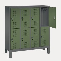 C+P Kindergartenspind 1350x1190x300 mm (HxBxT), 4 doppelstöckige Abteile, Füße, Korpus Stahlgrau RAL 000 50 00, Türen Resedagrün RAL 6011