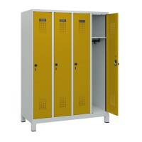 C+P Schulspind 1630x1200x500 mm (HxBxT), 4 Abteile, Füße, Korpusfarbe: Verkehrsweiß RAL 9016, Türfarbe: Goldgelb RAL 1004